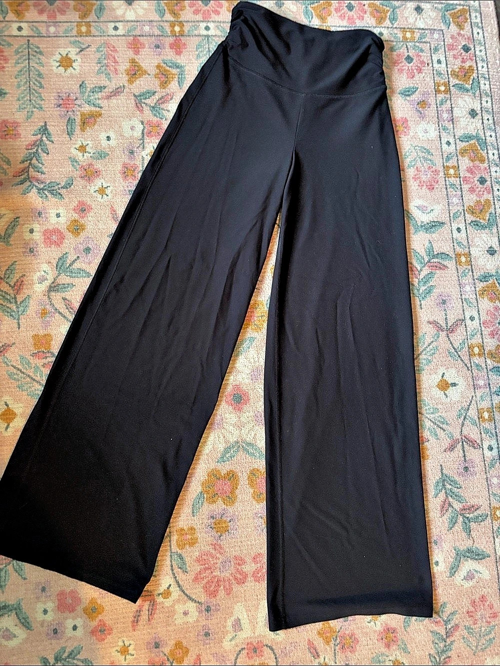 SPANX AirEssentials Wide Leg Pant in Black Size Small